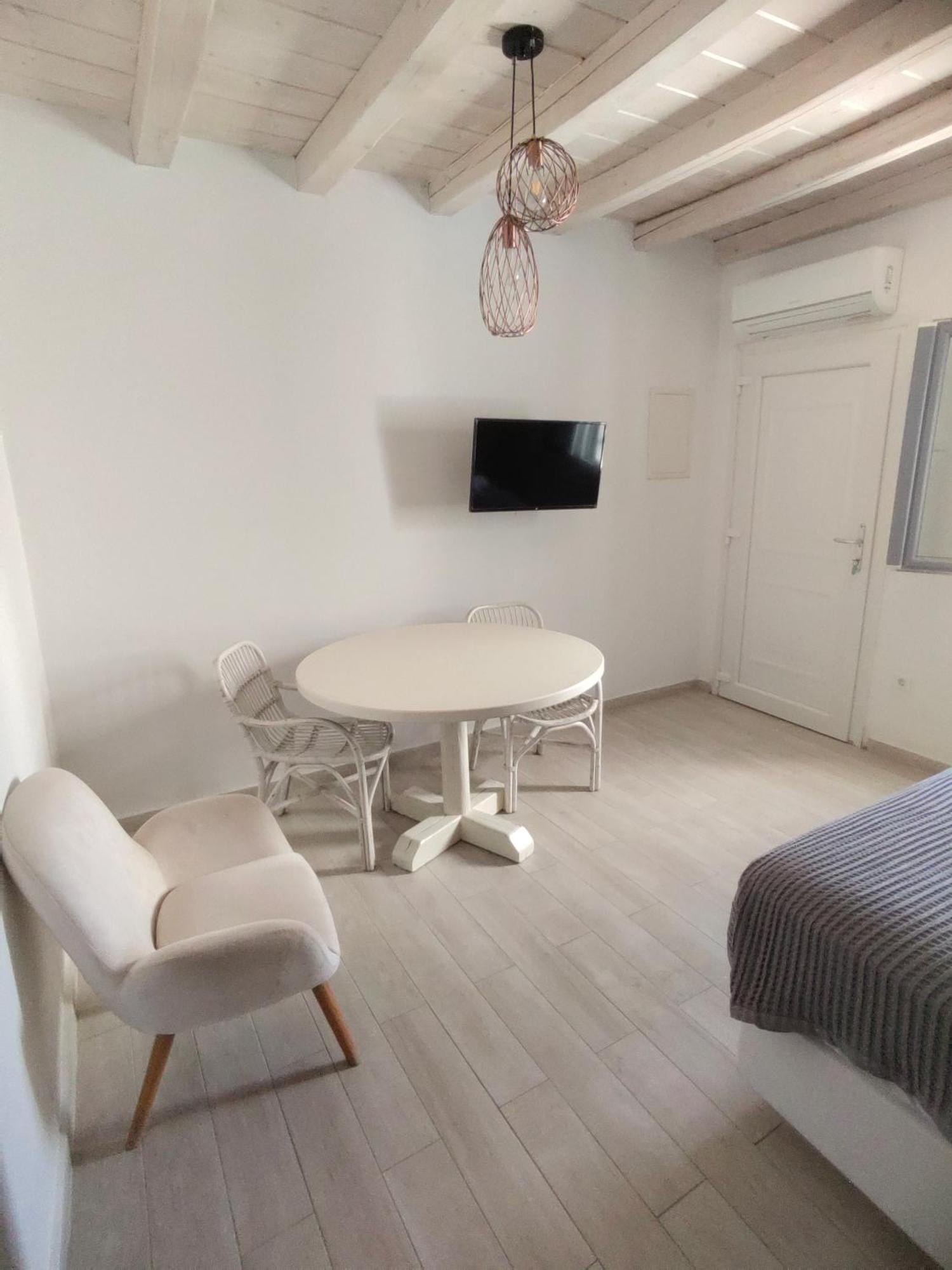 Отель Ftelia Breeze Klouvas Экстерьер фото